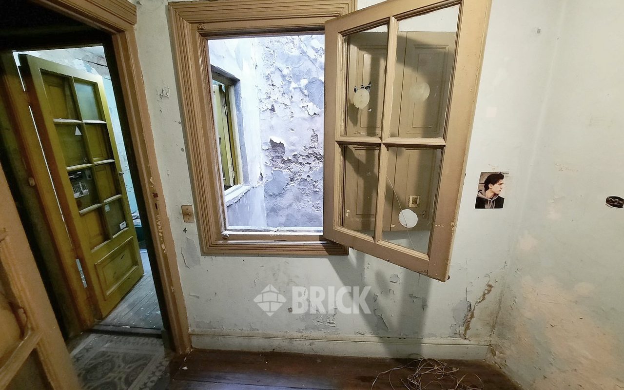 LAPRIDA al 1200 Piso PB 21