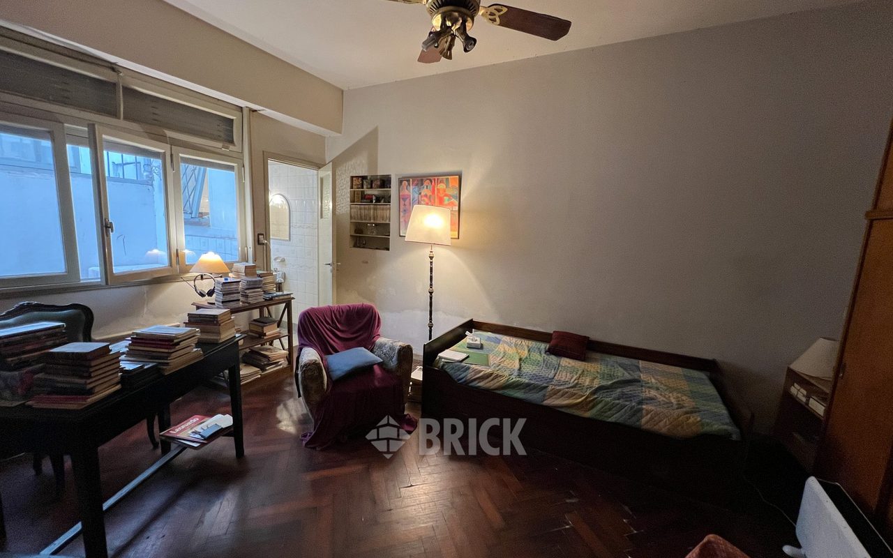 DOBLAS al 1500 Piso PB 1