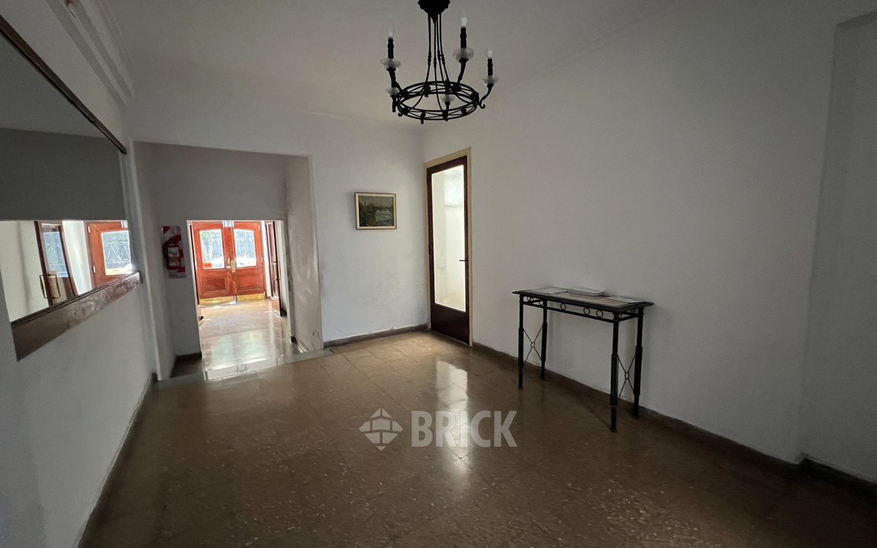 DOBLAS al 1500 Piso PB 11