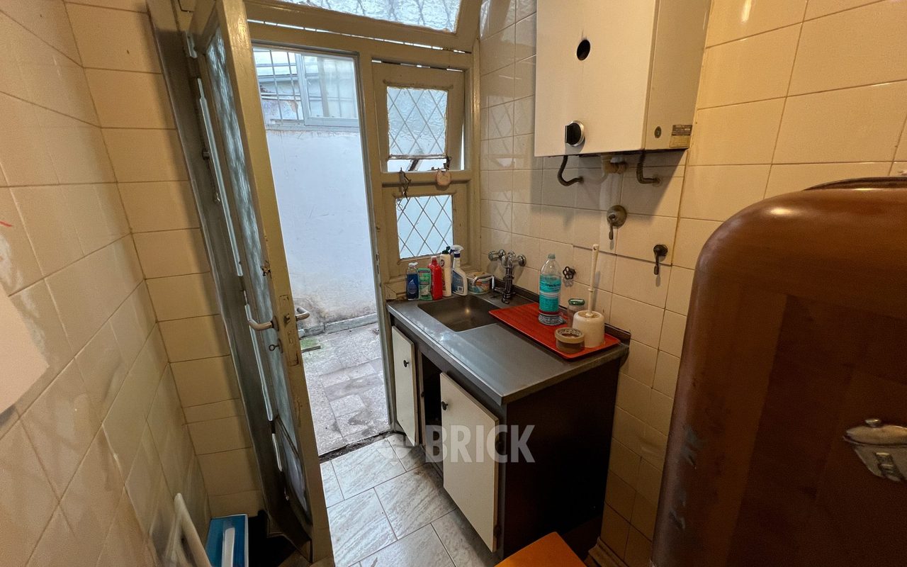 DOBLAS al 1500 Piso PB 5