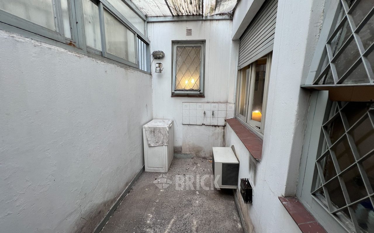 DOBLAS al 1500 Piso PB 7