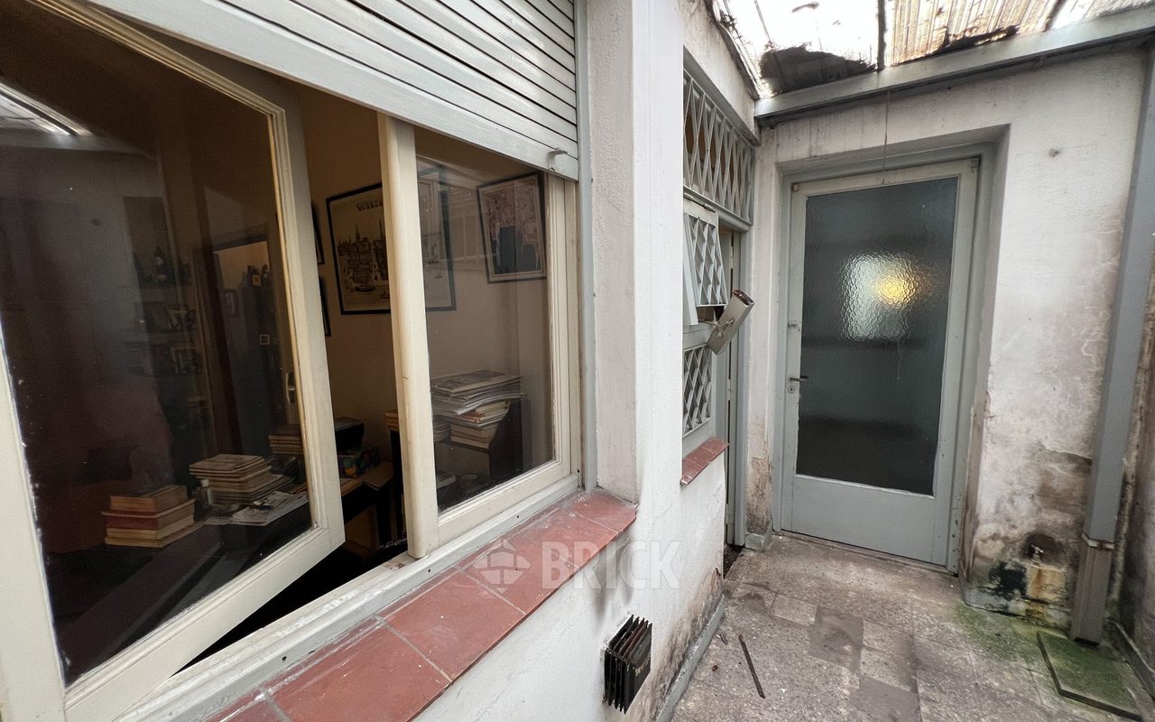 DOBLAS al 1500 Piso PB 9