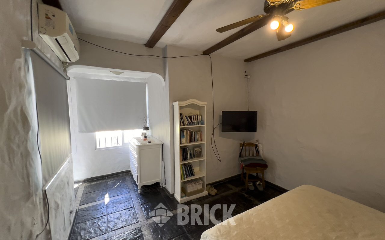 ARENGREEN al 1300 Piso PB 18