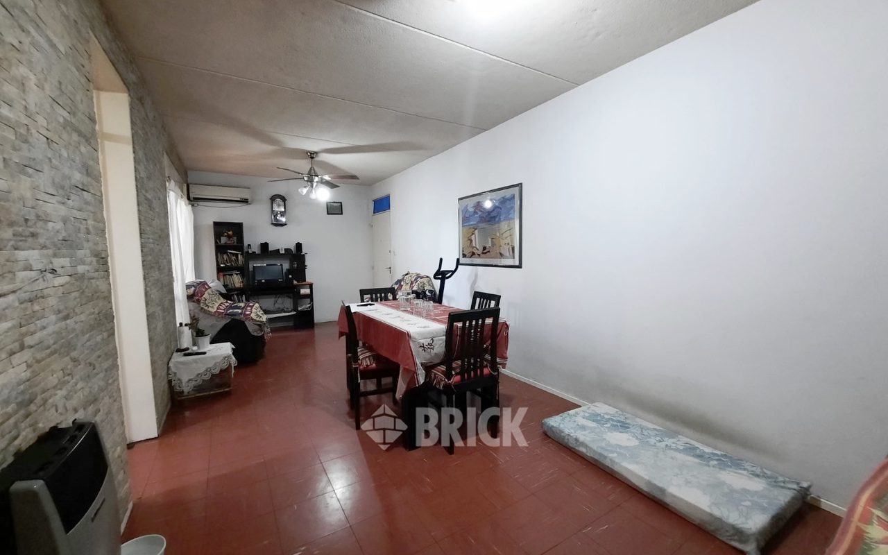 IGUAZU al 1500 Piso 3 4