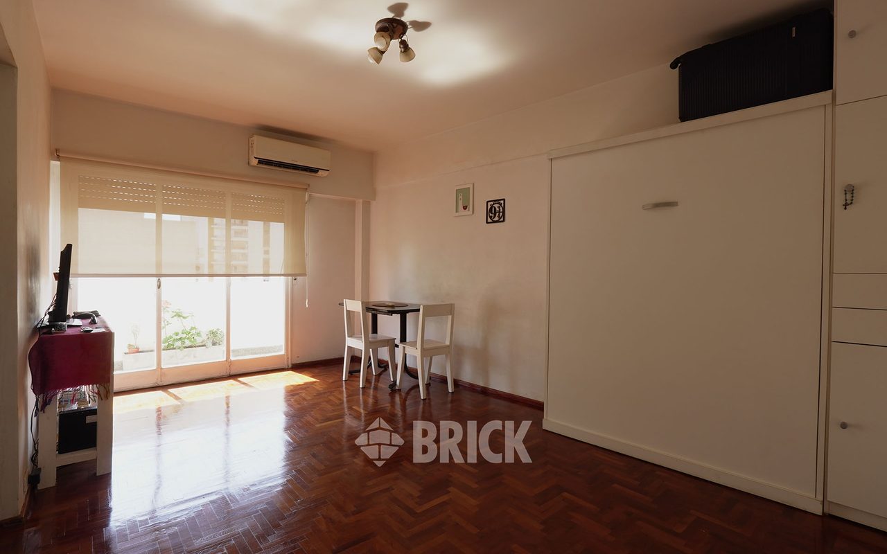 COLOMBRES al 400 Piso 6 1