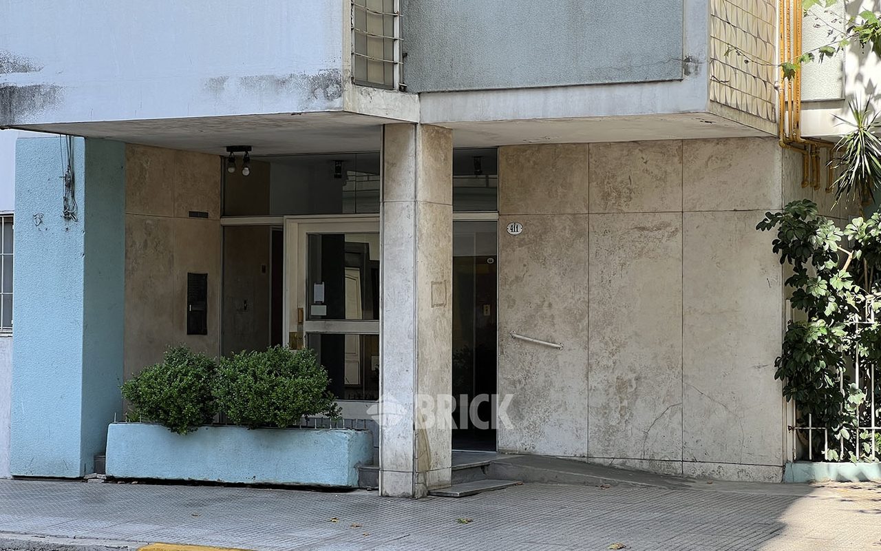 COLOMBRES al 400 Piso 6 10