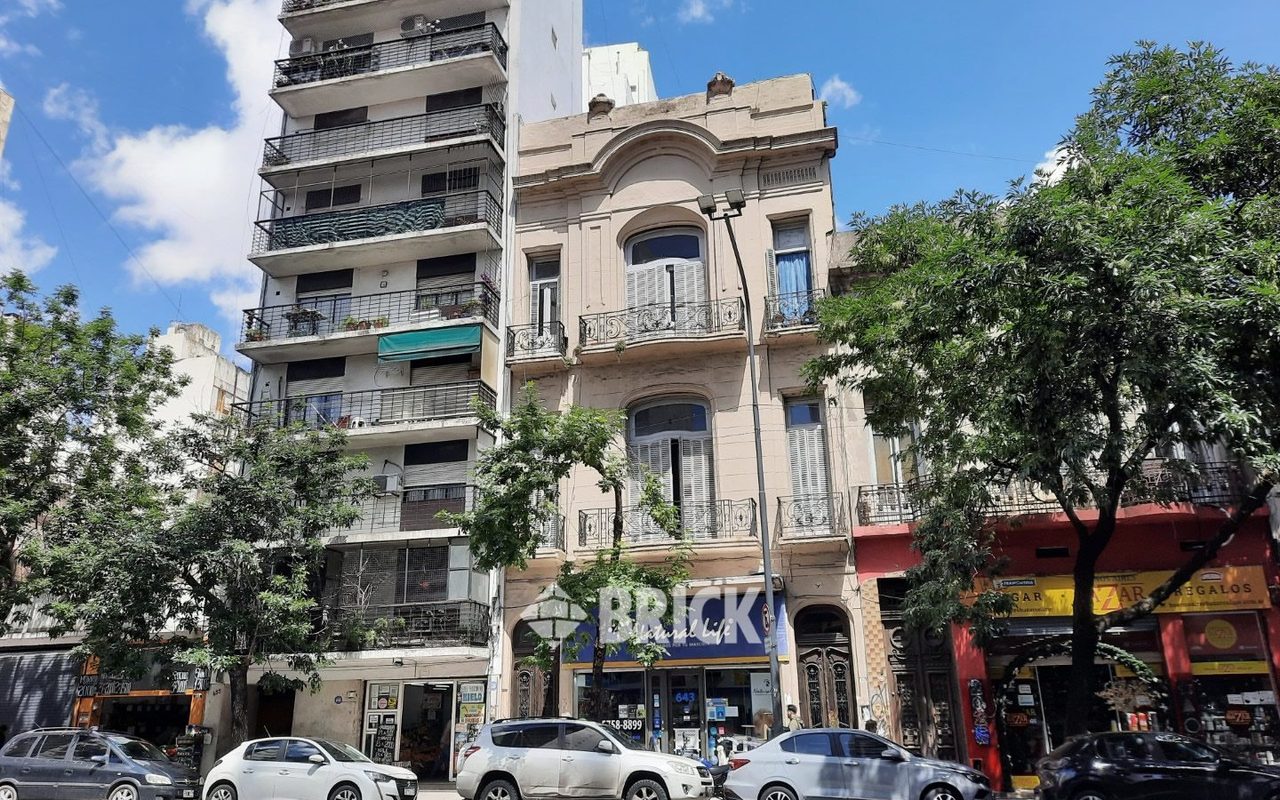 ENTRE RIOS, AV. al 600 Piso 2 27