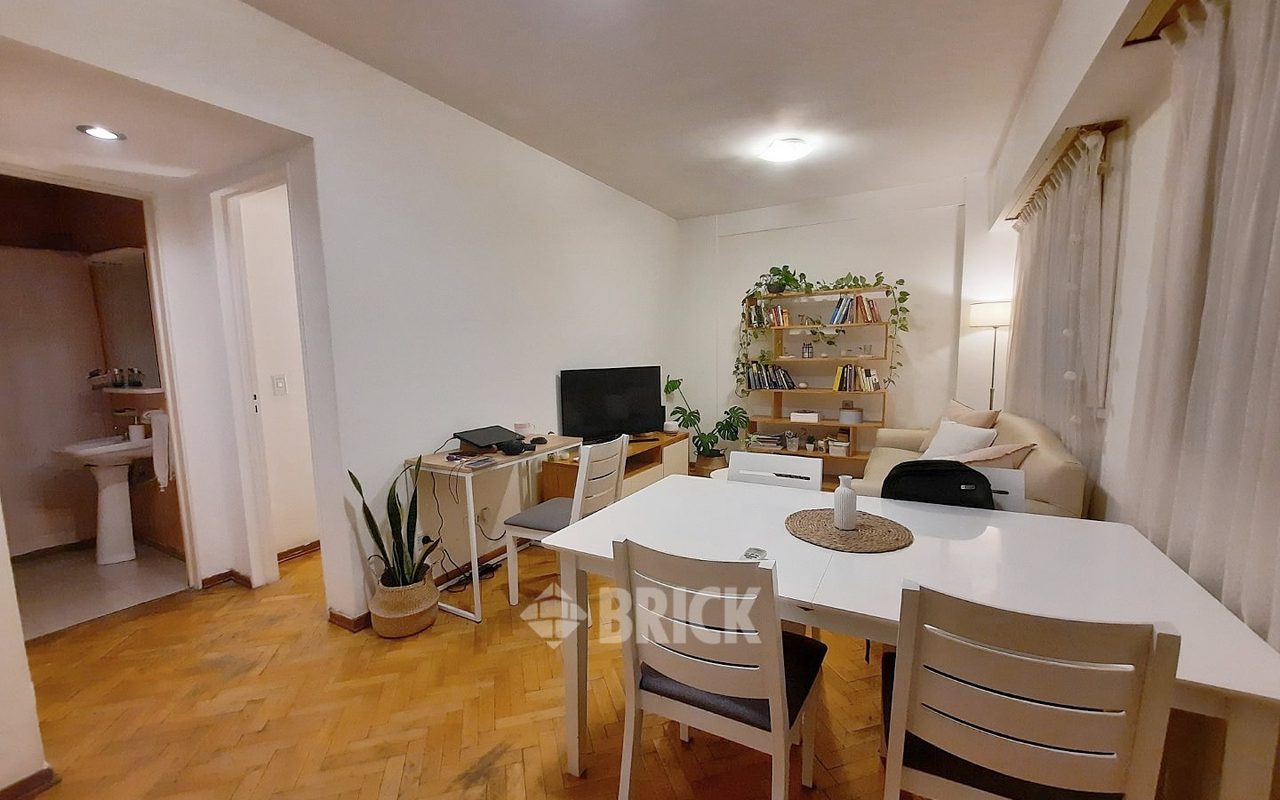 PUEYRREDON, AV. al 1300 Piso 2 1