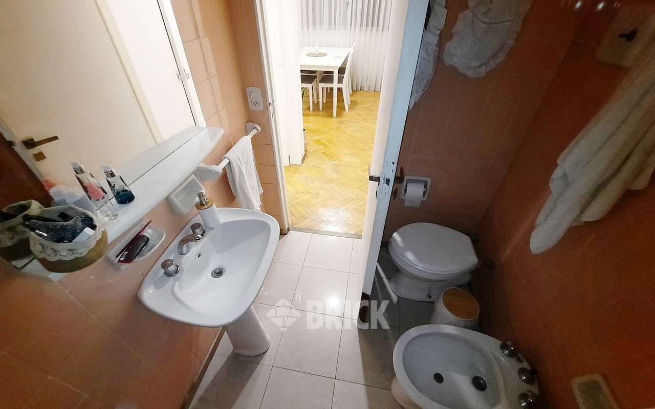 PUEYRREDON, AV. al 1300 Piso 2 13