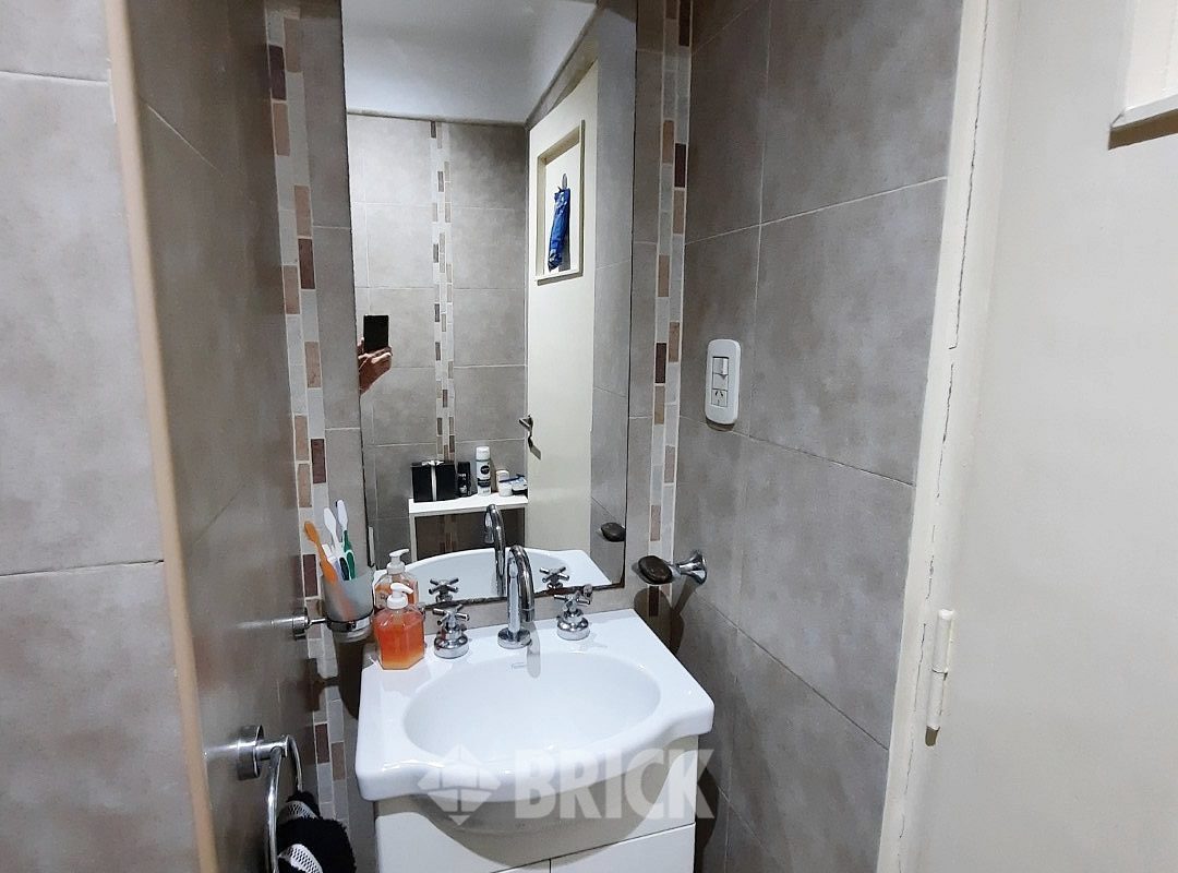 MALVINAS ARGENTINAS al 0 Piso 6 12