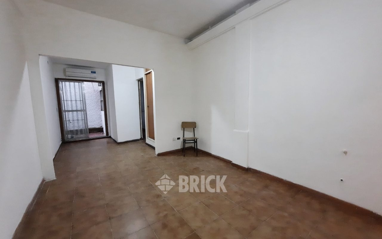 DONADO al 2200 Piso PB 1