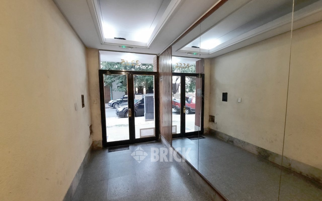 DONADO al 2200 Piso PB 18