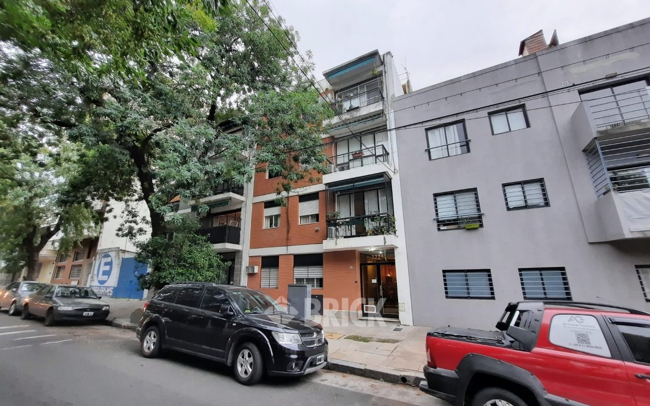 DONADO al 2200 Piso PB 21