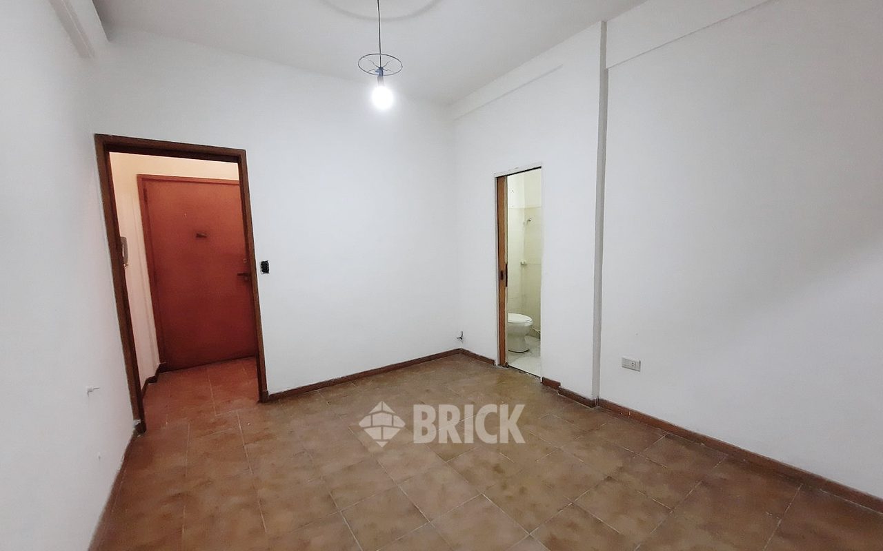 DONADO al 2200 Piso PB 6