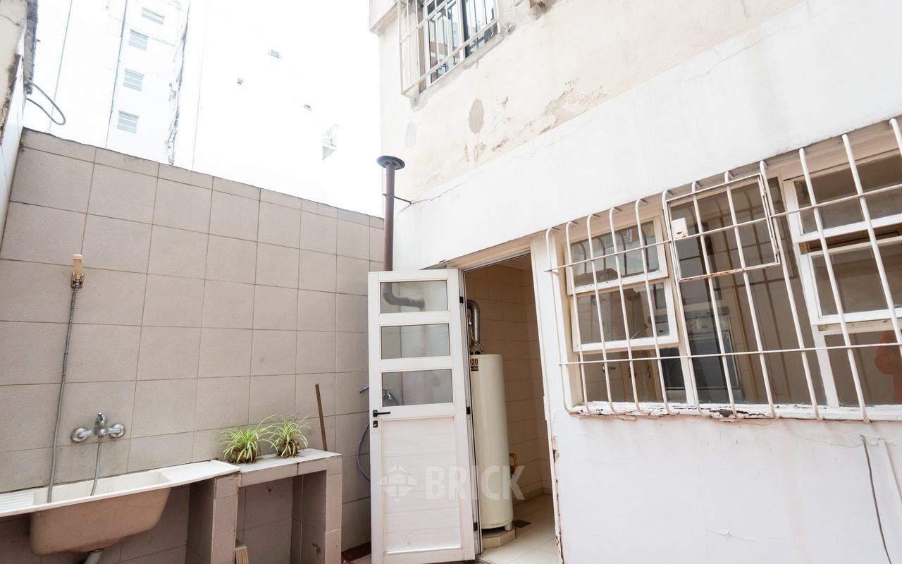 ZABALA al 1500 Piso 1 24