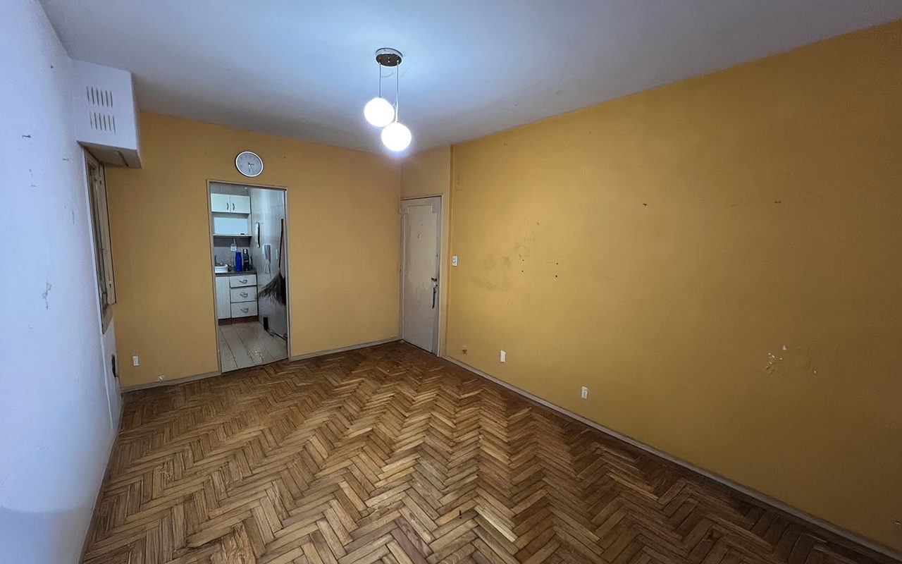 CARRANZA, ANGEL JUSTINIANO al 2400 Piso 2 1