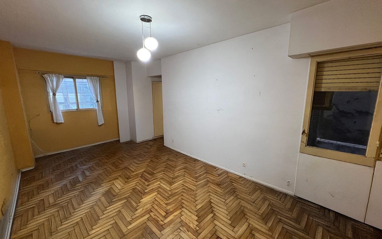 CARRANZA, ANGEL JUSTINIANO al 2400 Piso 2 3