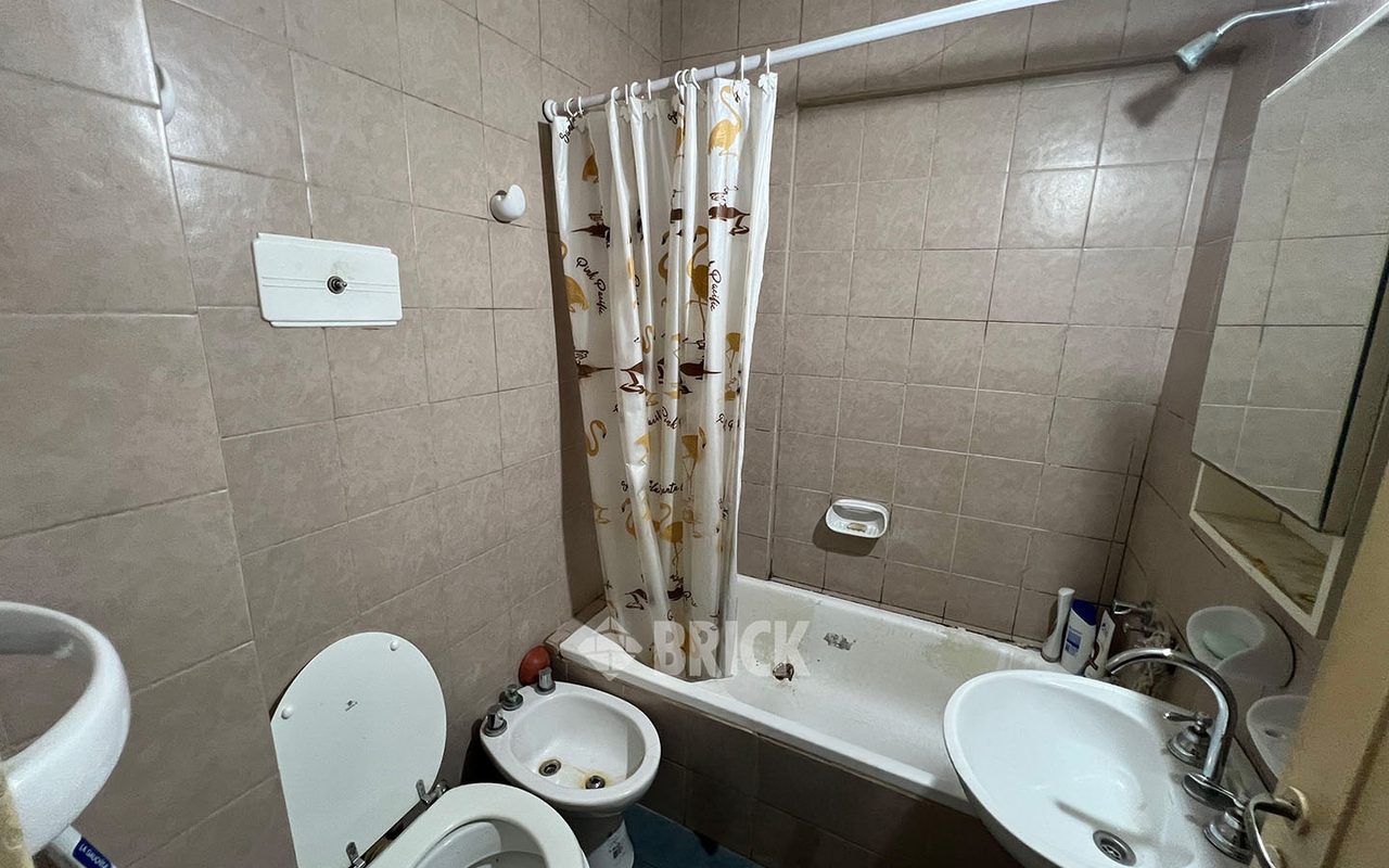 CARRANZA, ANGEL JUSTINIANO al 2400 Piso 2 7