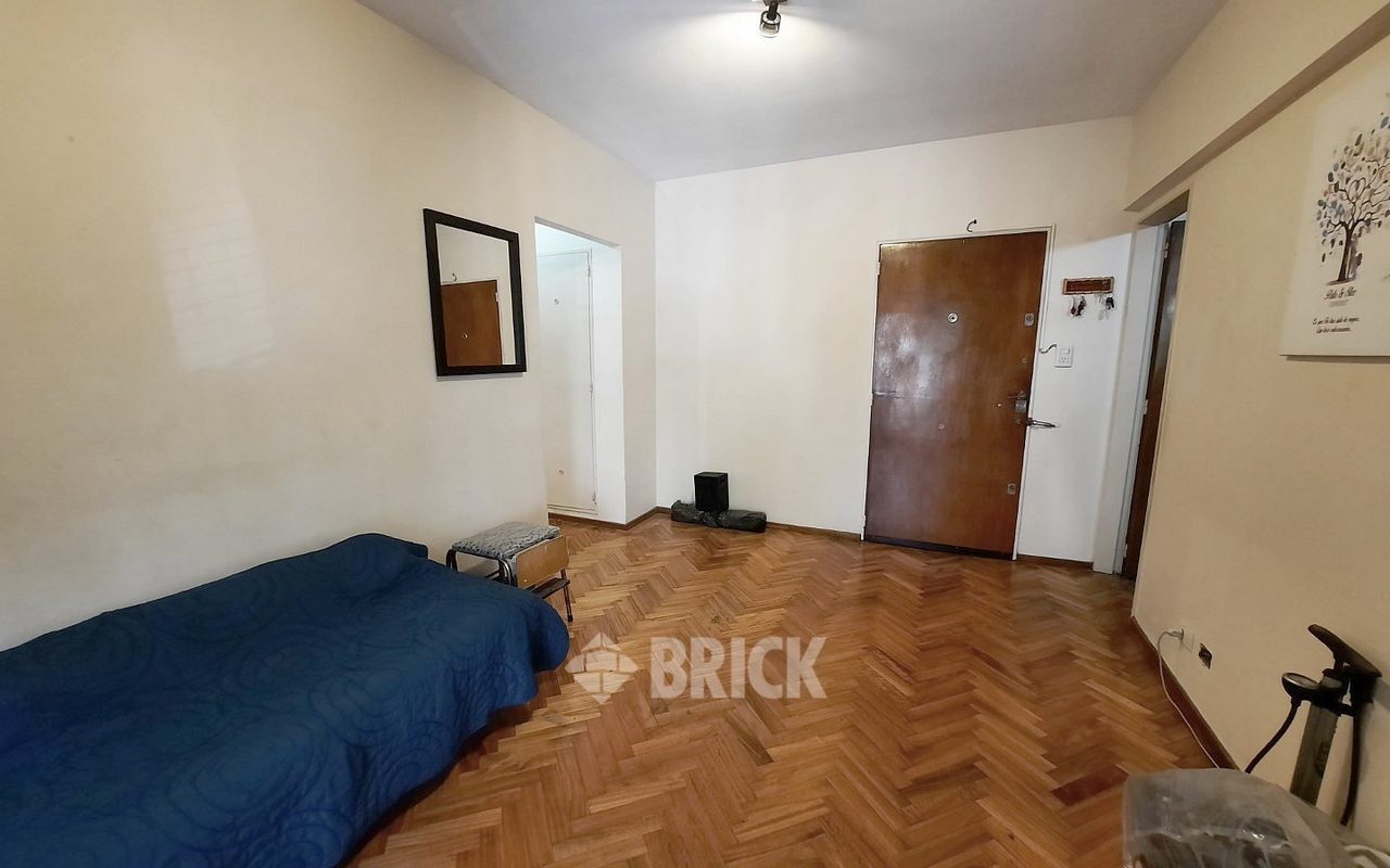 PICHINCHA al 100 Piso 1 4