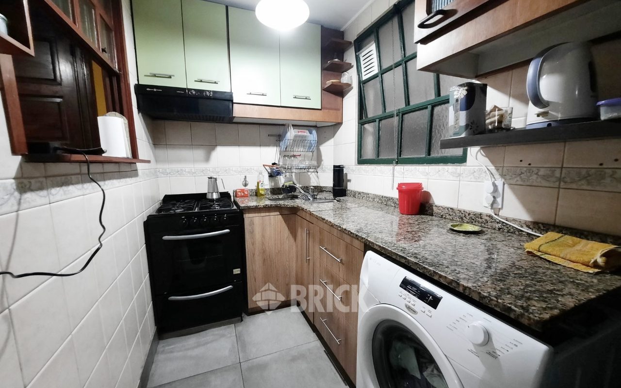 INDEPENDENCIA, AV. al 1200 Piso 1 17