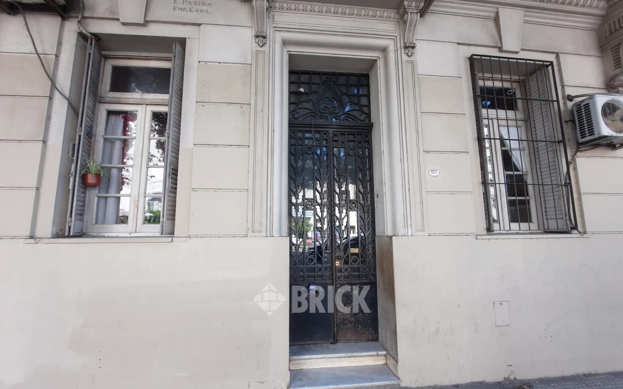 INDEPENDENCIA, AV. al 1200 Piso 1 25