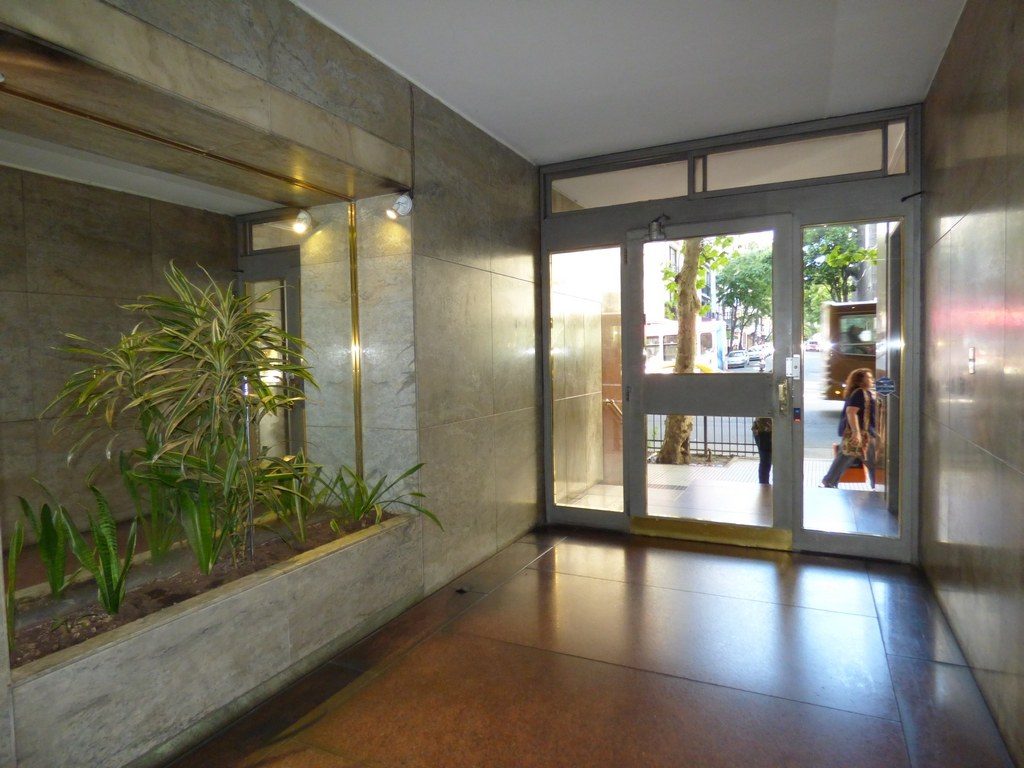 SANTA FE, AV. al 2300 Piso 8 48