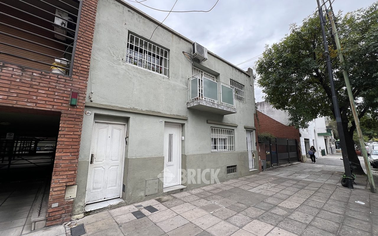 TRELLES, MANUEL al 2400 Piso PB 1