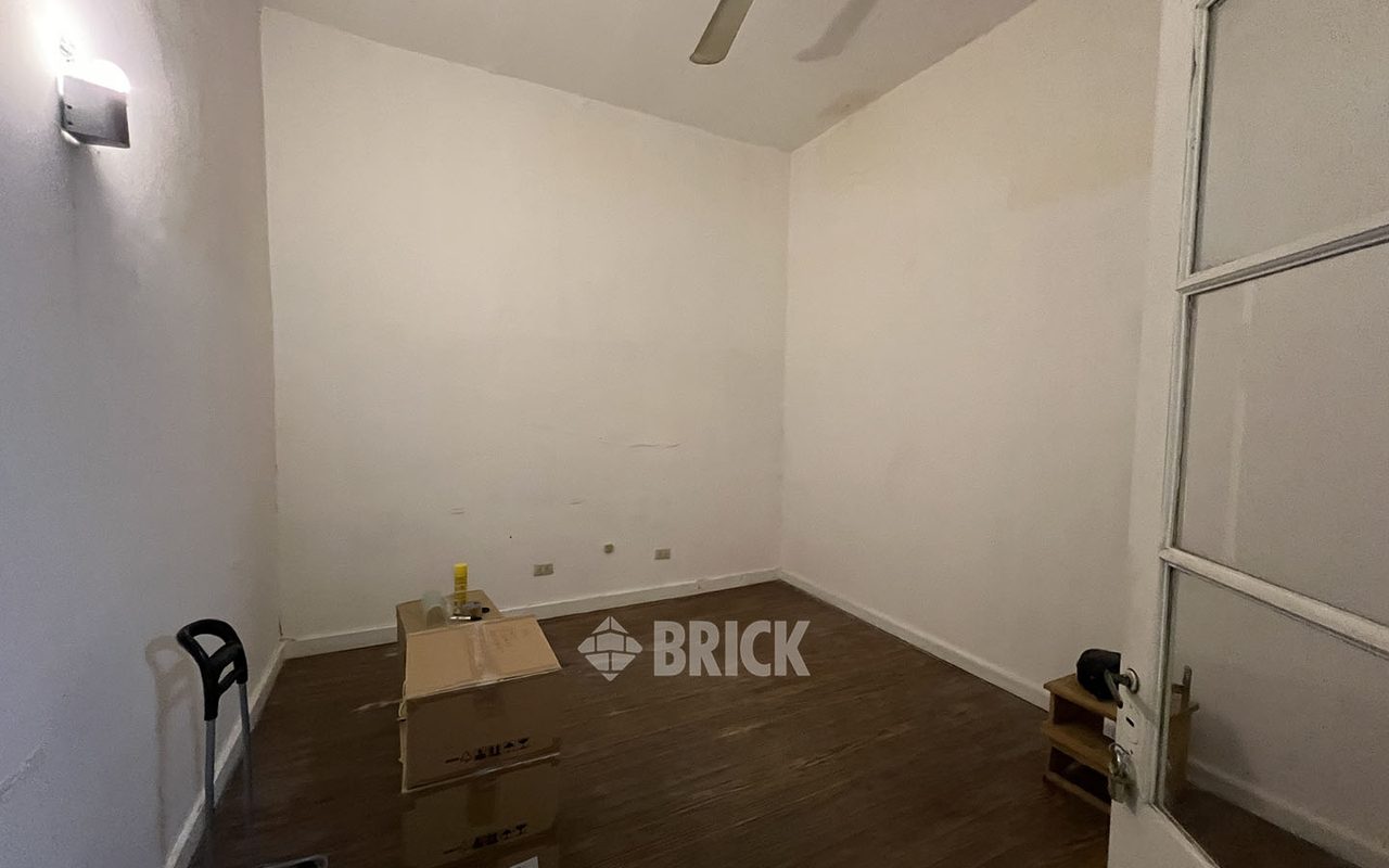 TRELLES, MANUEL al 2400 Piso PB 14