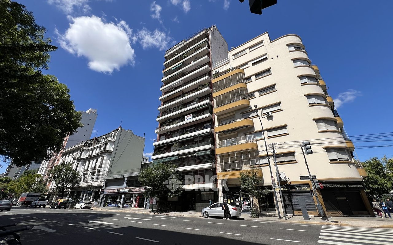 SAN JUAN, AV. al 1400 Piso PB 23