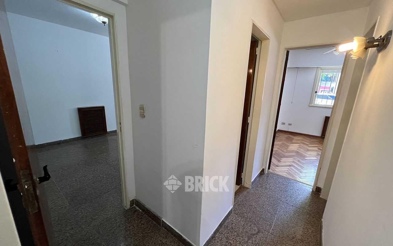 SAN JUAN, AV. al 1400 Piso PB 7