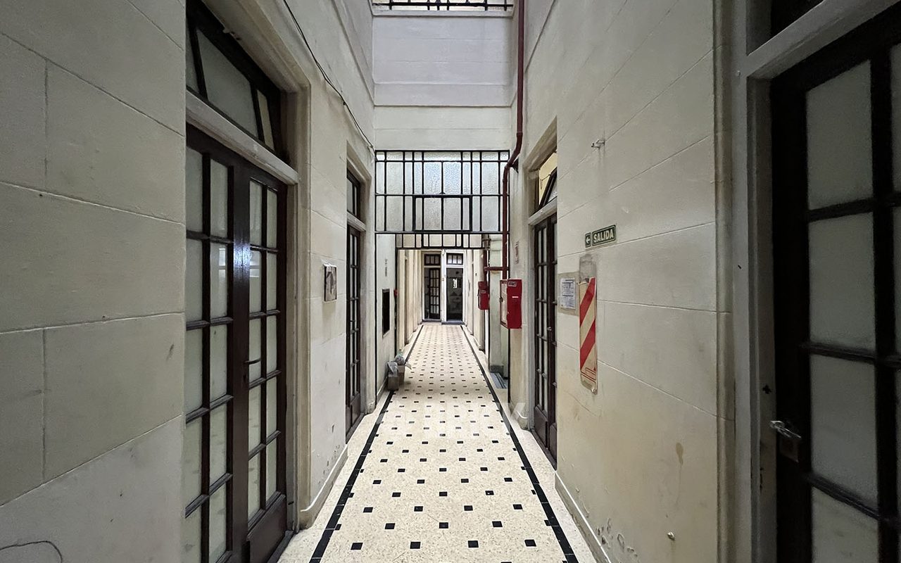 ALEM, LEANDRO N., AV. al 500 10