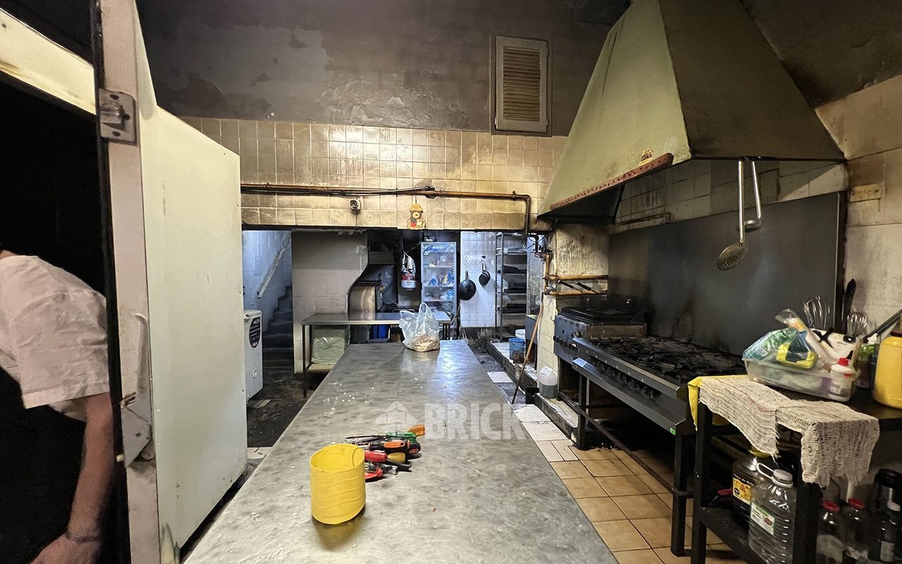 ALEM, LEANDRO N., AV. al 500 16