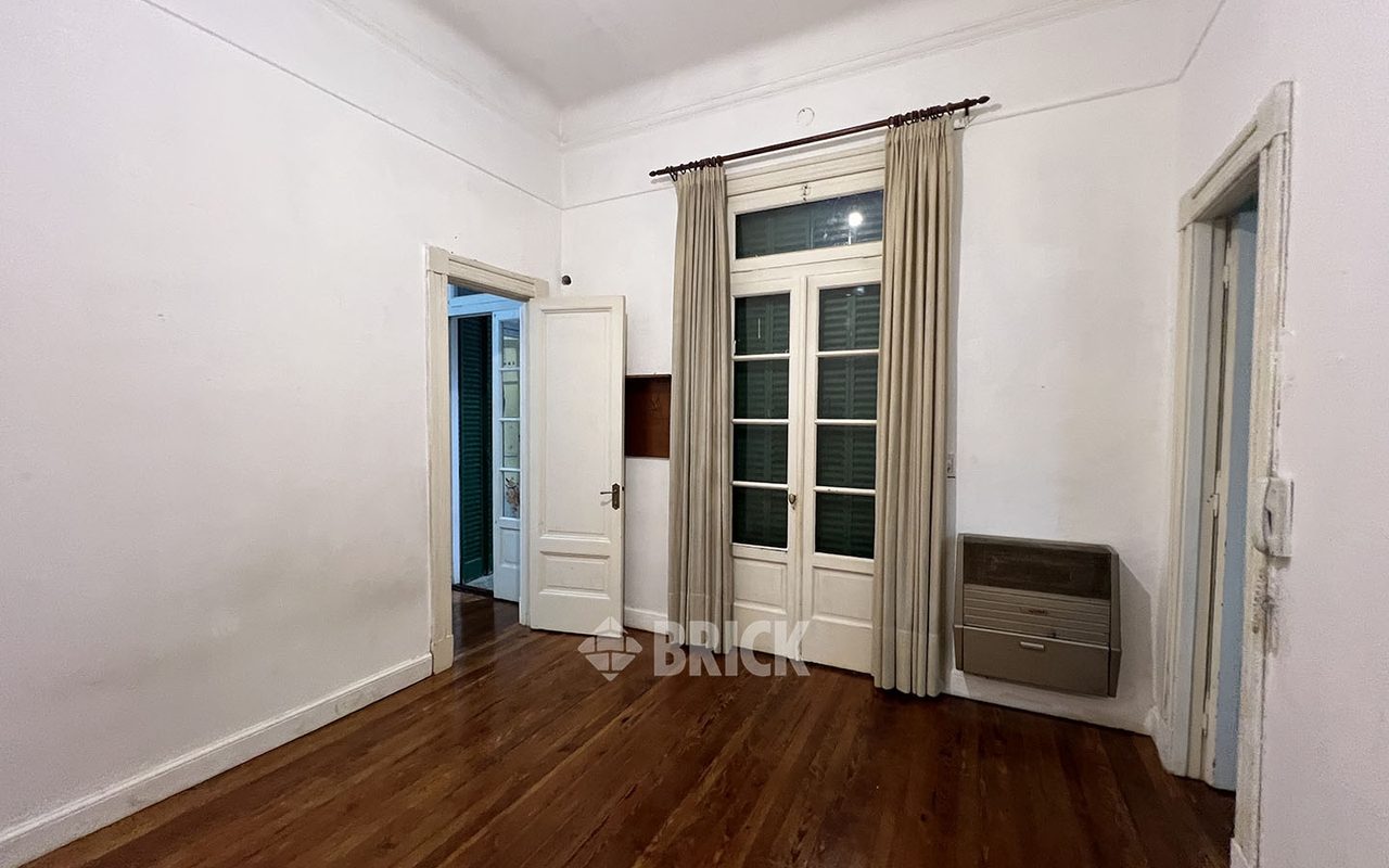 MITRE, BARTOLOME al 2600 Piso 1 9