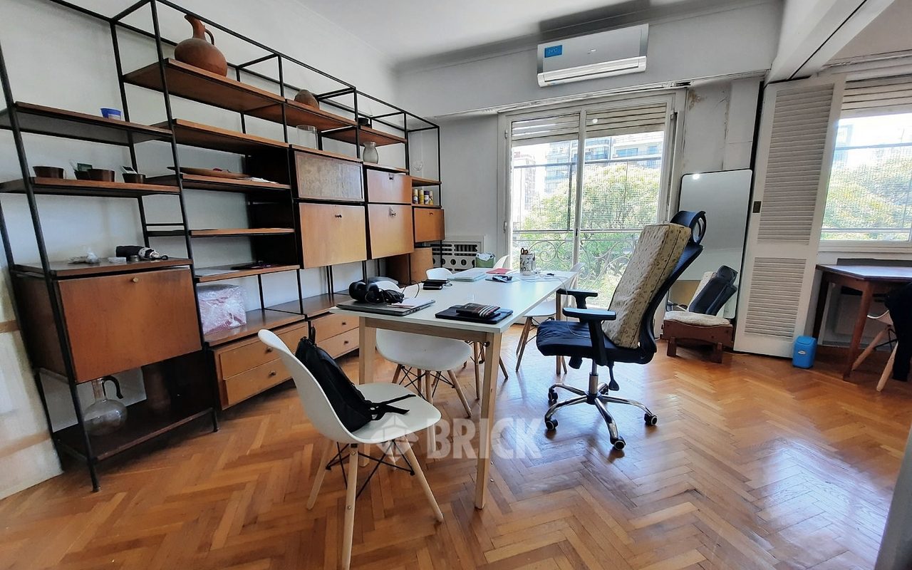 SALGUERO, JERONIMO al 2500 Piso 7 1