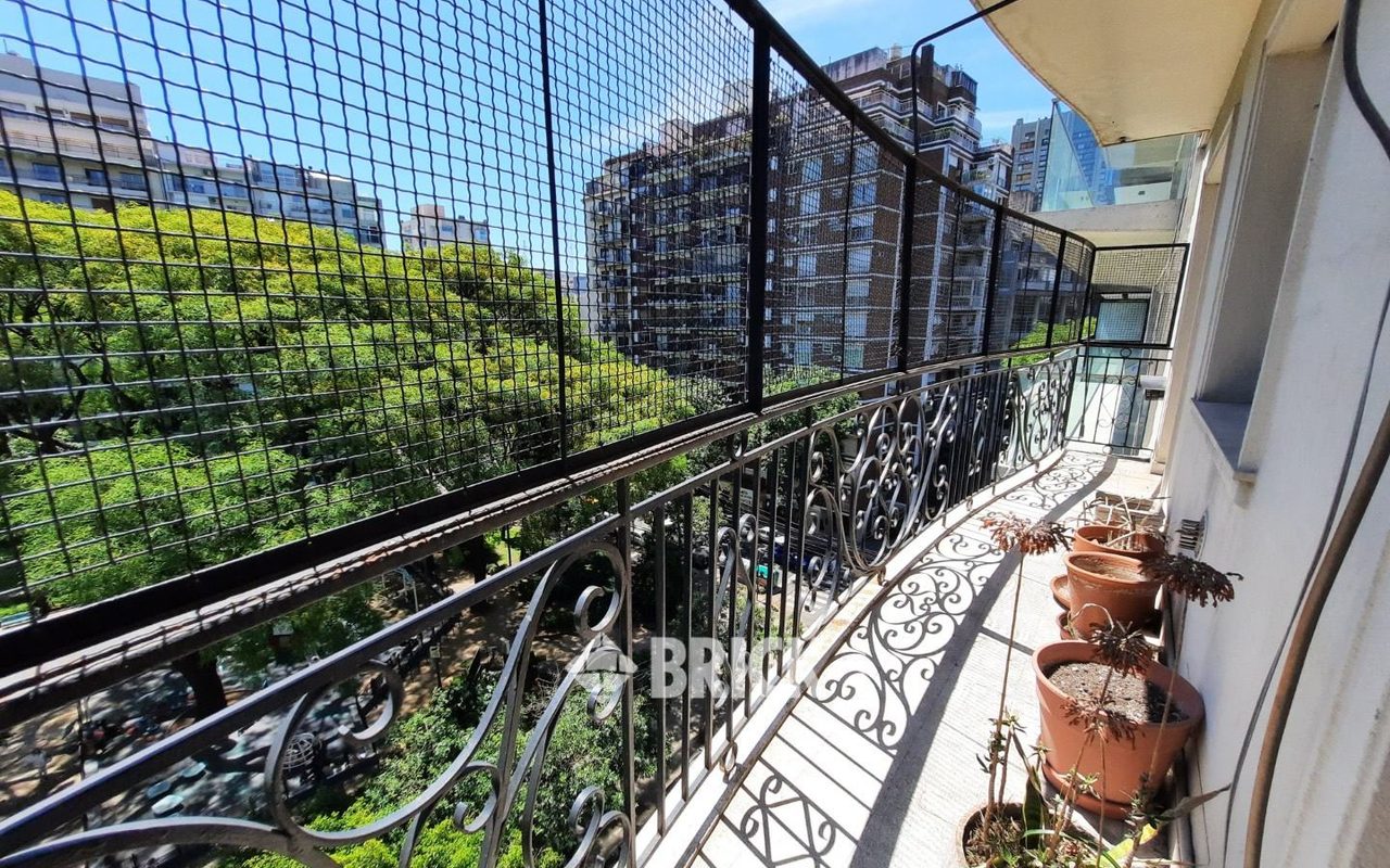 SALGUERO, JERONIMO al 2500 Piso 7 12