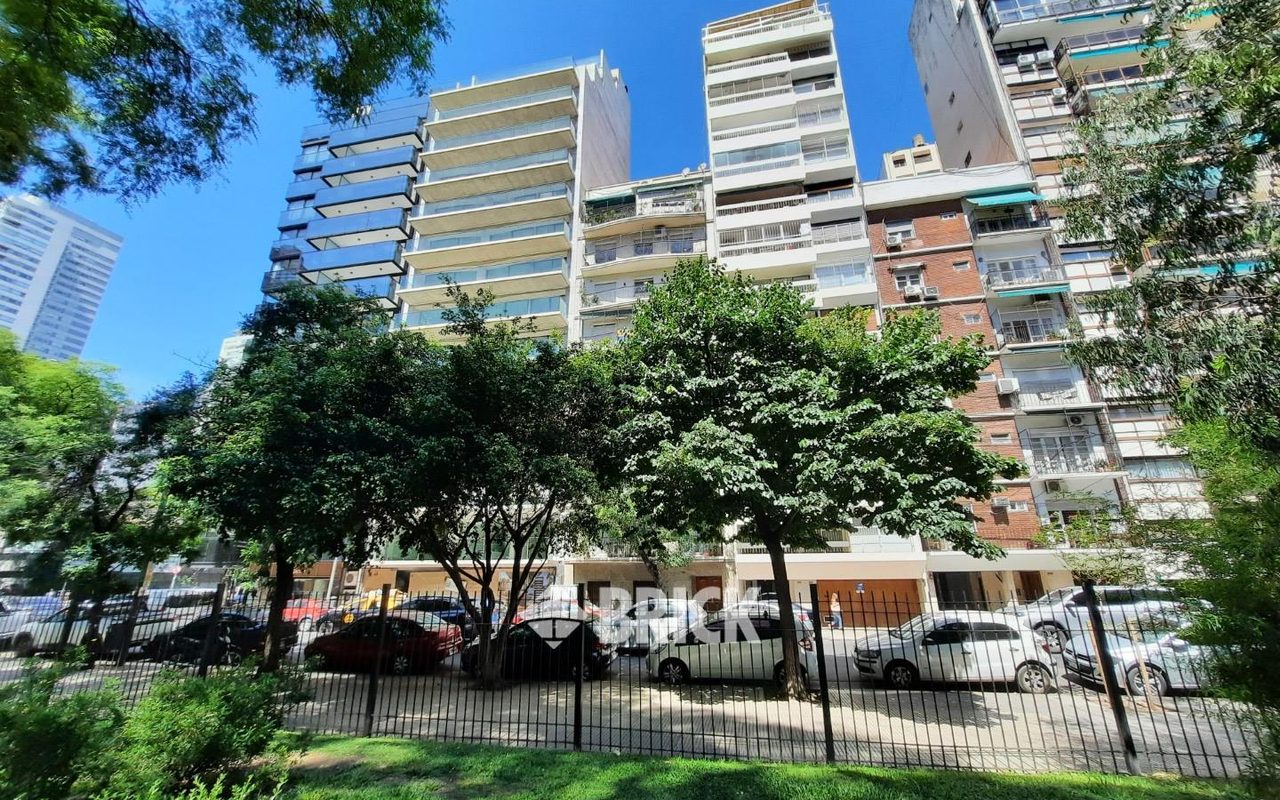 SALGUERO, JERONIMO al 2500 Piso 7 38