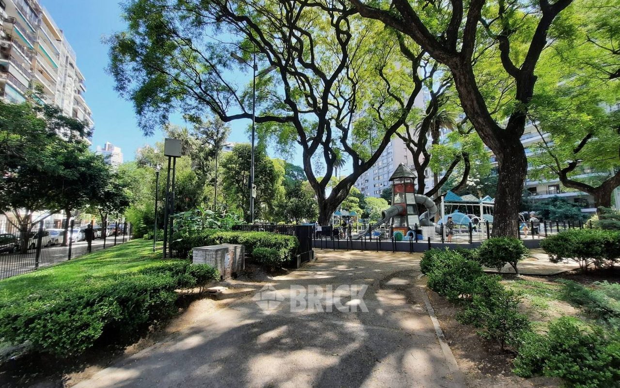 SALGUERO, JERONIMO al 2500 Piso 7 39