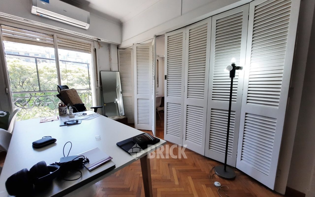 SALGUERO, JERONIMO al 2500 Piso 7 6