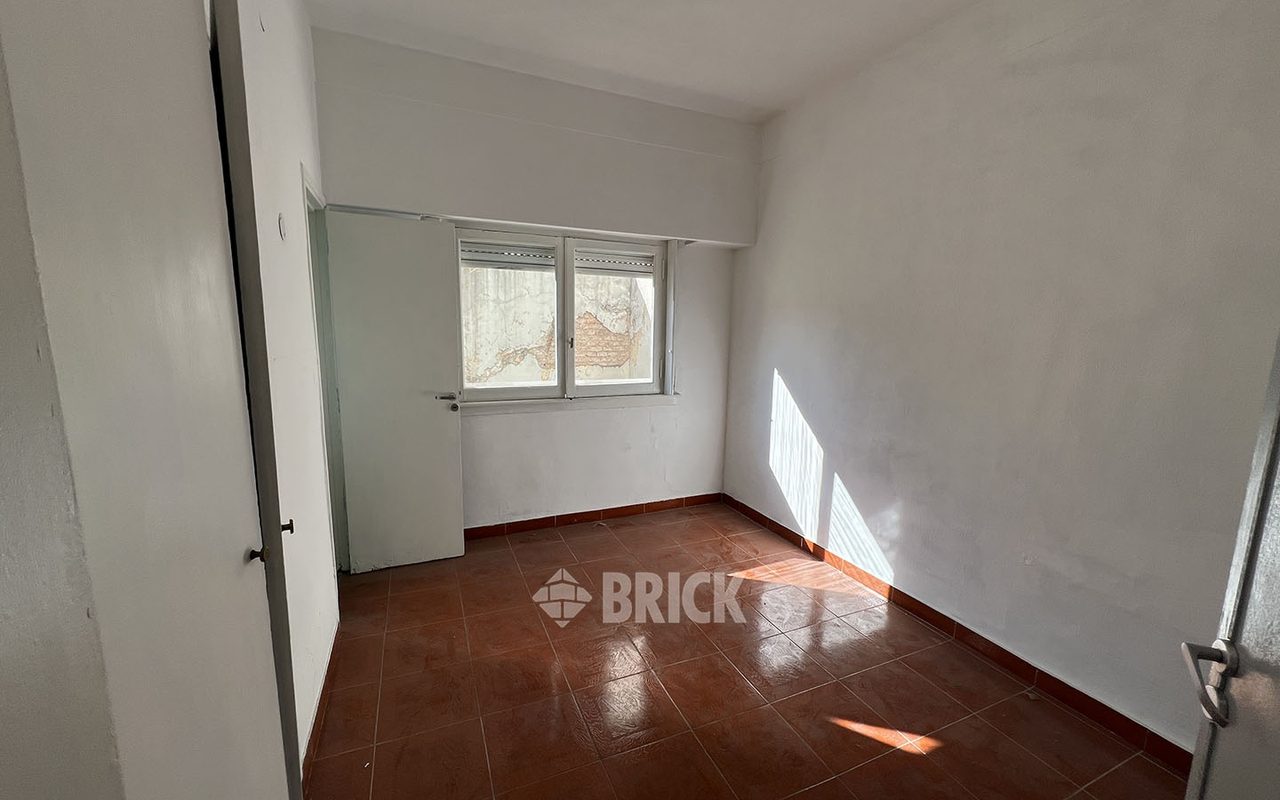 SAN JUAN, AV. al 3800 Piso 1 6