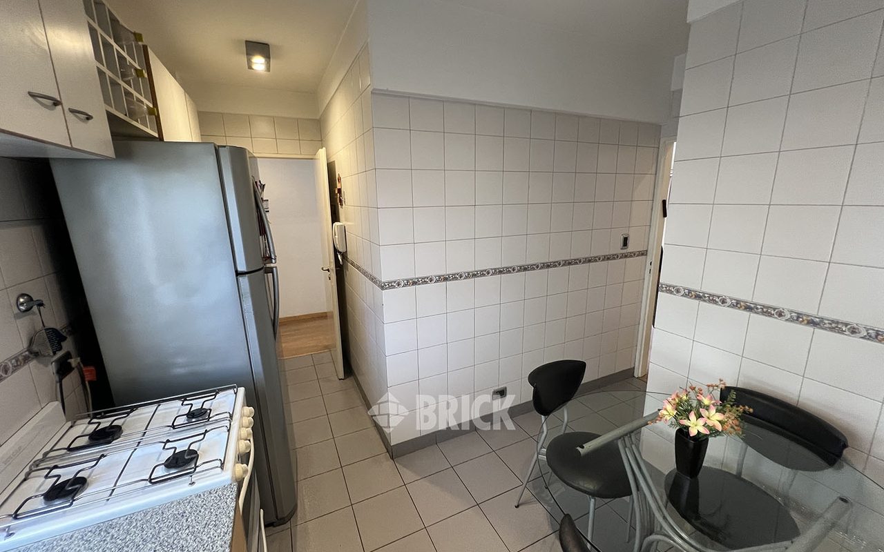 ALVAREZ, DONATO, T. GRAL. al 400 Piso 7 17