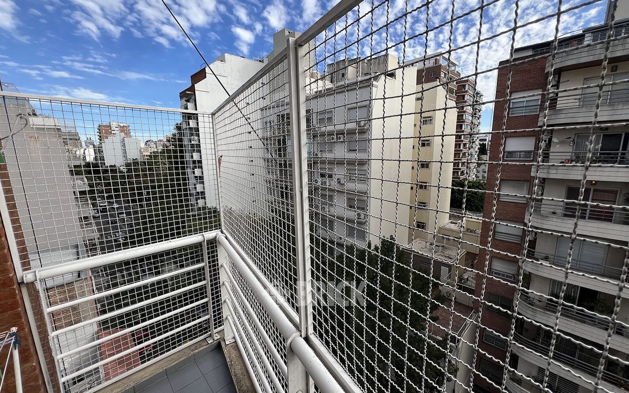 ALVAREZ, DONATO, T. GRAL. al 400 Piso 7 5