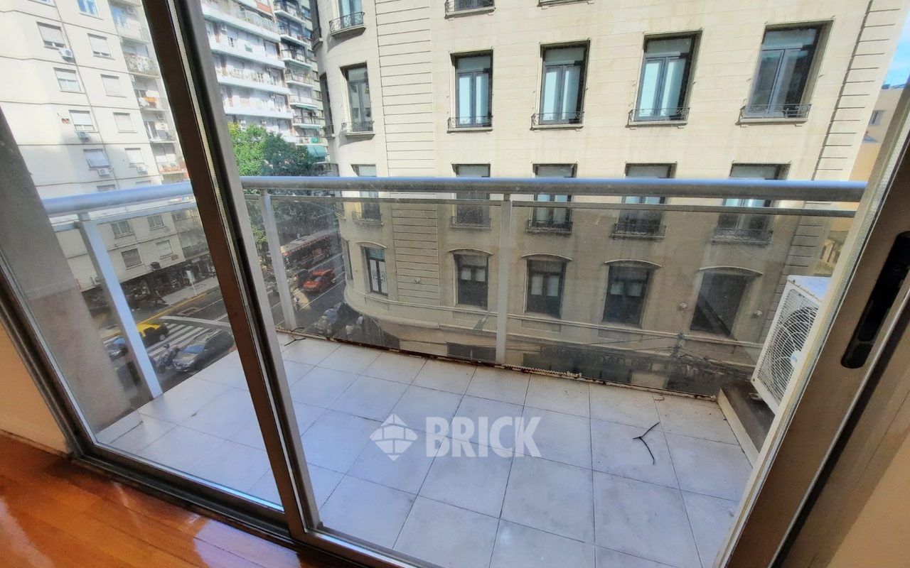 VIAMONTE al 1800 Piso 4 4