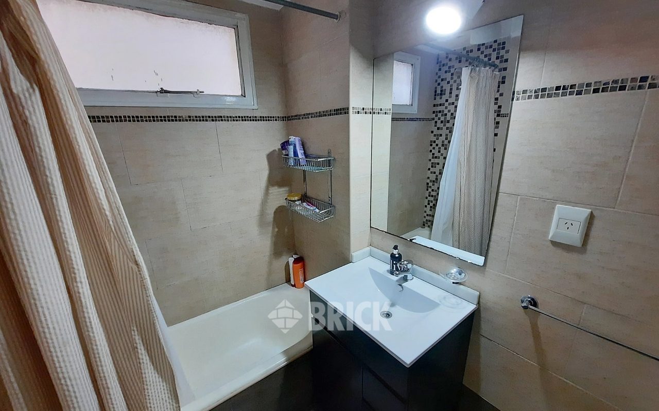 CORONEL DIAZ, AV. al 1500 Piso 5 12