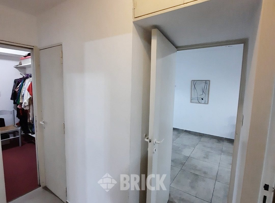 CORONEL DIAZ, AV. al 1500 Piso 5 19