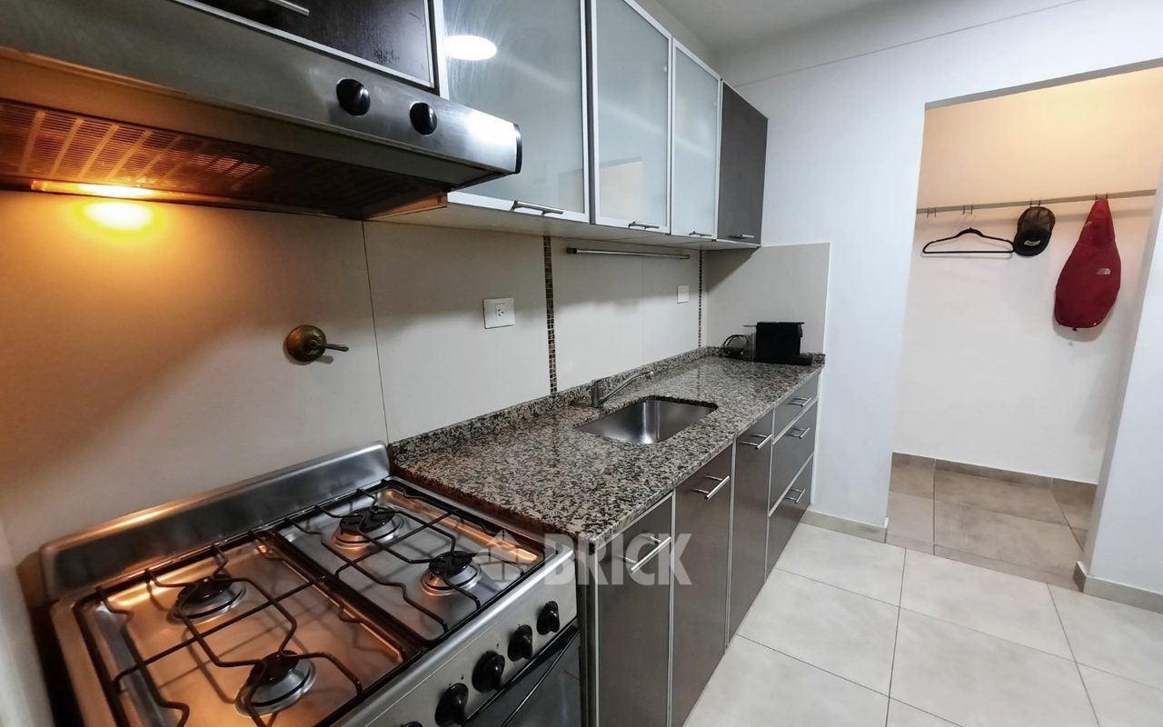 CORONEL DIAZ, AV. al 1500 Piso 5 24