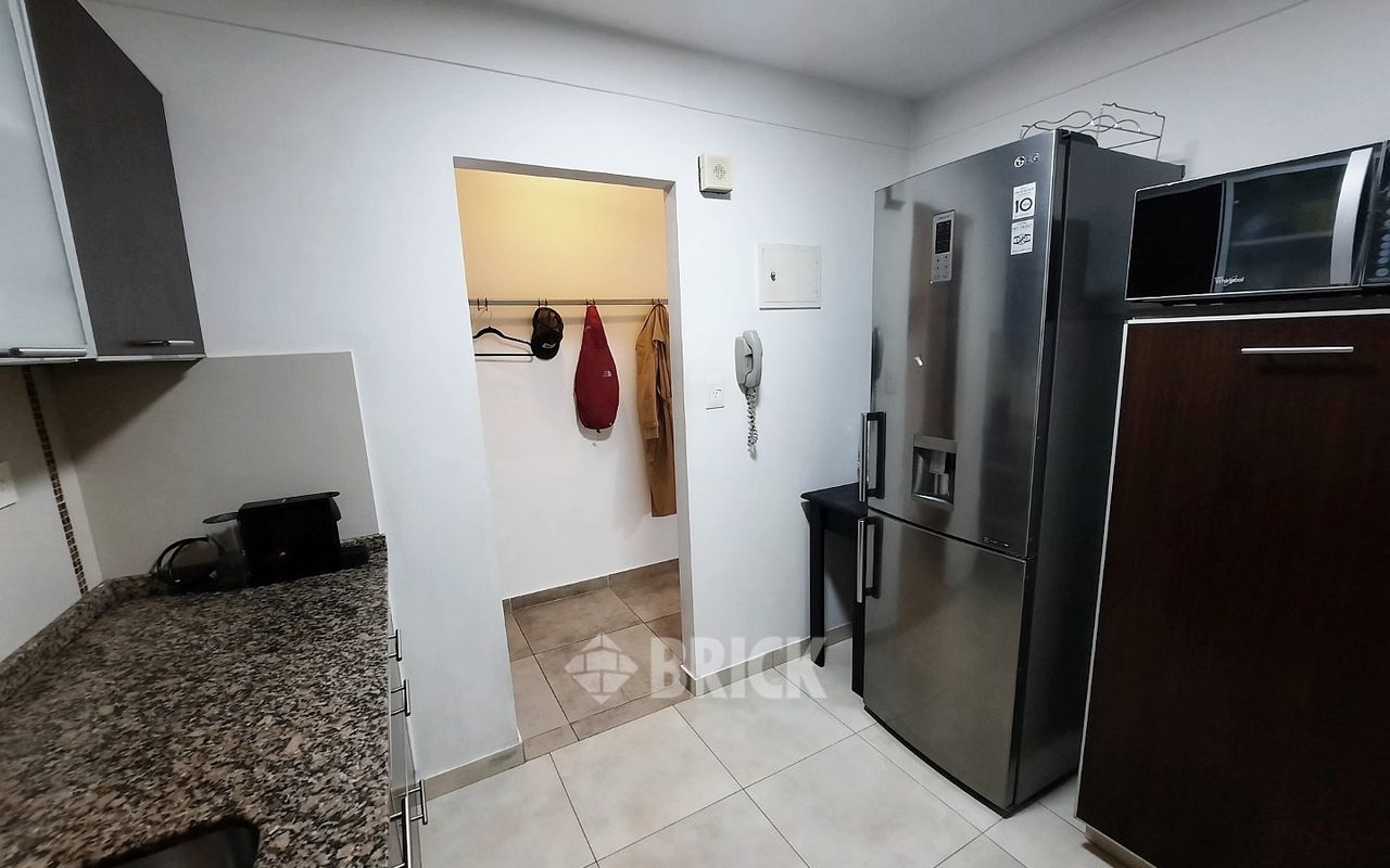 CORONEL DIAZ, AV. al 1500 Piso 5 25