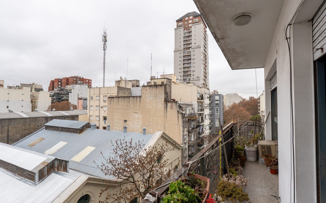 SARMIENTO al 4000 Piso 6 6