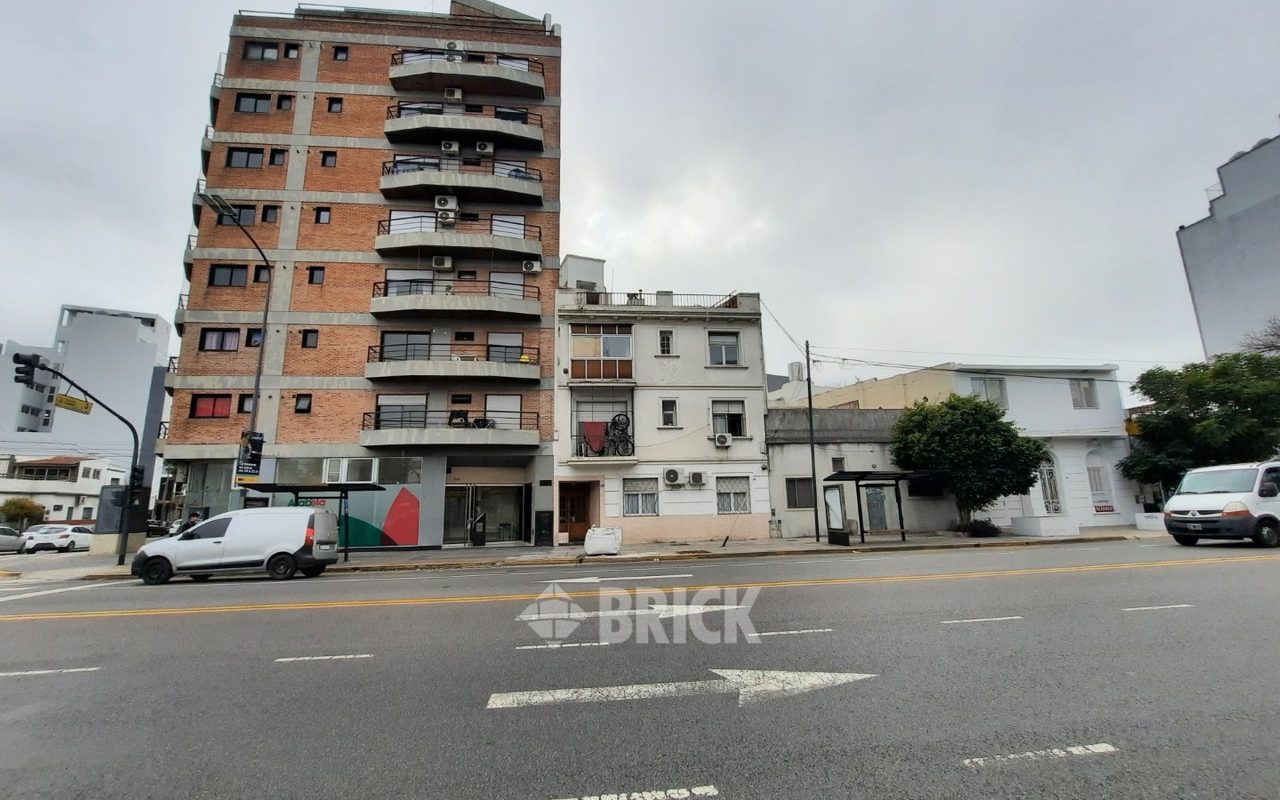 TRIUNVIRATO, AV. al 3000 Piso 2 23