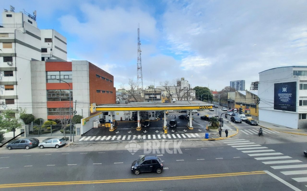 TRIUNVIRATO, AV. al 3000 Piso 2 4