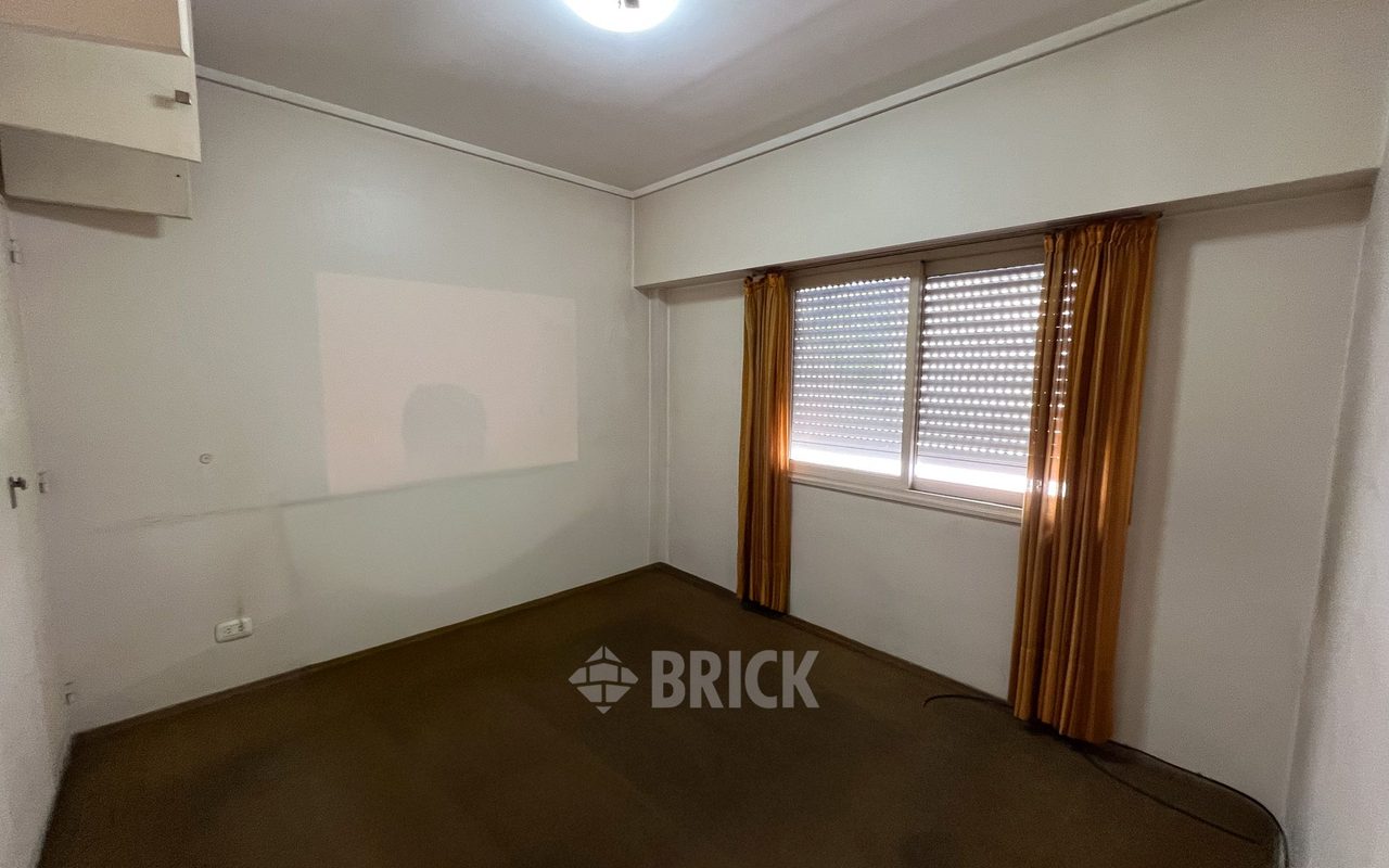 ACOSTA, MARIANO al 800 Piso 2 10